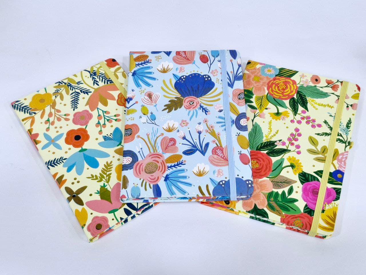 Notebook with an elastic closure, 21x14cm, No. 5703‐16